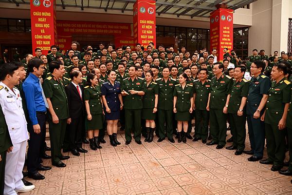 quan-chung-phong-khong-khong-quan-co-1-tap-the-duoc-khen-thuong-va-25-de-tai-sang-kien-doat-giai-tuoi-tre-sang-tao-trong-quan-doi-lan-thu-22