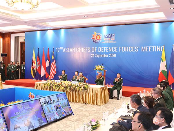 bo-quoc-phong-viet-nam-chu-tri-hoi-nghi-truc-tuyen-tu-lenh-luc-luong-quoc-phong-cac-nuoc-asean-lan-thu-17