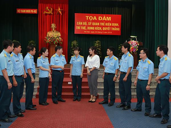bo-tham-muu-pk-kq-to-chuc-toa-dam-can-bo-si-quan-tre-kien-dinh-tri-tue-xung-kich-quyet-thang