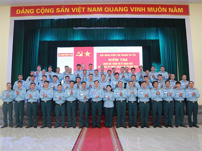 bo-tham-muu-quan-chung-phong-khong-khong-quan-kiem-tra-danh-gia-trinh-do-ky-nang-nghe-nganh-co-yeu-nam-2026