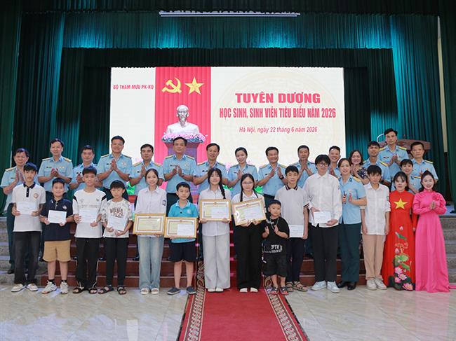 bo-tham-muu-quan-chung-phong-khong-khong-quan-tuyen-duong-hoc-sinh-sinh-vien-tieu-bieu-nam-2026