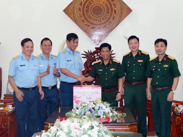 bo-tong-tham-muu-kiem-tra-su-doan-370