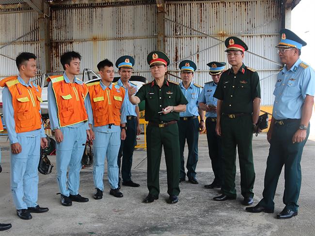bo-tong-tham-muu-qdnd-viet-nam-kiem-tra-trung-doan-920
