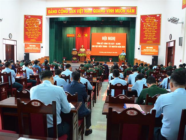 cac-don-vi-tren-dia-ban-mien-trung-tay-nguyen-tong-ket-cong-tac-quan-ly-vung-troi-quan-ly-dieu-hanh-bay-nam-2024
