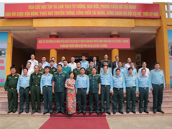 cac-don-vi-trong-quan-chung-phong-khong-khong-quan-to-chuc-gap-mat-ky-niem-65-nam-ngay-truyen-thong