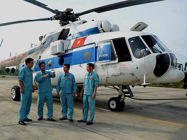 cac-don-vi-trong-quan-chung-phong-khong-khong-quan-to-chuc-ban-bay-dau-xuan-tan-suu-2021