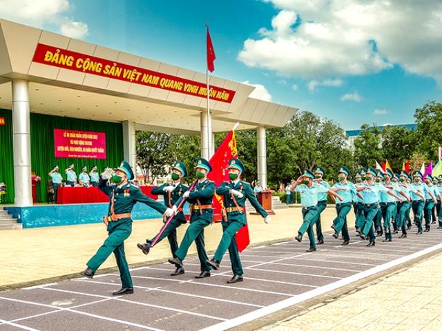 cac-don-vi-trong-quan-chung-phong-khong-khong-quan-to-chuc-le-ra-quan-huan-luyen-nam-2022