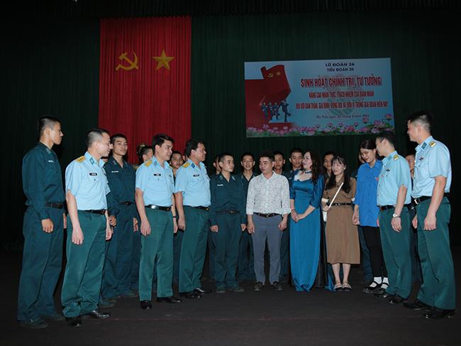 cac-don-vi-trong-quan-chung-pk-kq-to-chuc-sinh-hoat-chinh-tri-tu-tuong-toa-dam-“nang-cao-nhan-thuc-trach-nhiem-cua-quan-nhan-doi-voi-ban-than-gia-dinh-dong-doi-va-don-vi