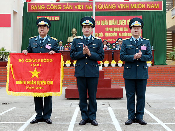 cac-don-vi-trong-quan-chung-pk-kq-to-chuc-le-ra-quan-huan-luyen-nam-2017