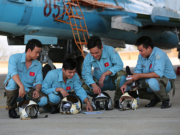 cac-trung-doan-thuoc-su-doan-370-va-372-to-chuc-thanh-cong-ban-bay-dau-xuan