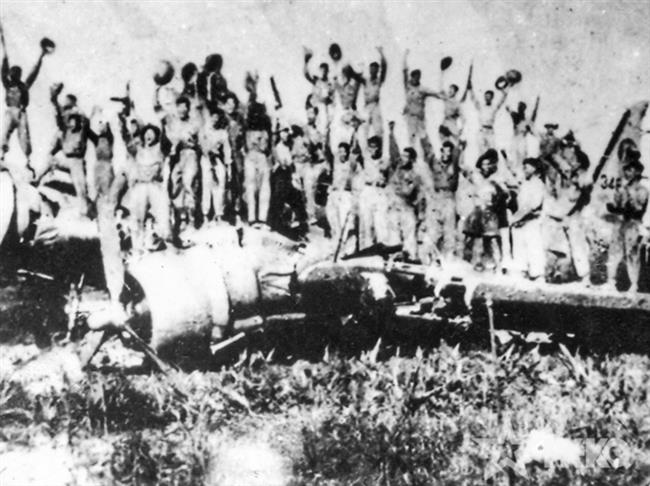 chien-cong-ha-tai-cho-“phao-dai-bay”-b-24
