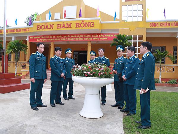 cuc-chinh-tri-kiem-tra-cac-don-vi-thuoc-su-doan-365