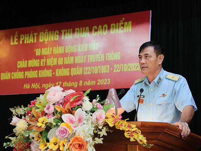 cuc-chinh-tri-phat-dong-thi-dua-cao-diem-chao-mung-ky-niem-60-nam-ngay-truyen-thong-quan-chung-phong-khong-khong-quan
