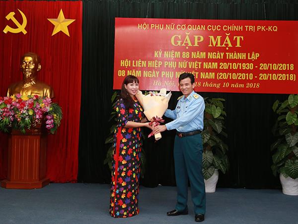 cuc-chinh-tri-pk-kq-gap-mat-can-bo-hoi-vien-phu-nu-nhan-ky-niem-ngay-thanh-lap-hoi-lien-hiep-phu-nu-viet-nam