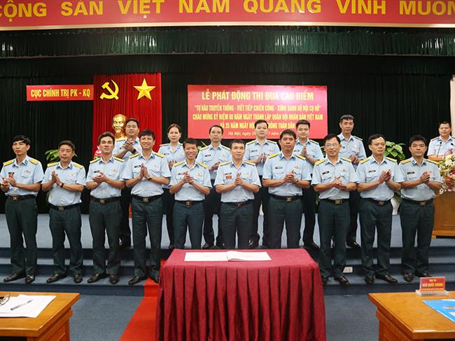 cuc-chinh-tri-quan-chung-phong-khong-khong-quan-phat-dong-thi-dua-cao-diem-“tu-hao-truyen-thong-viet-tiep-chien-cong-xung-danh-bo-doi-cu-ho”