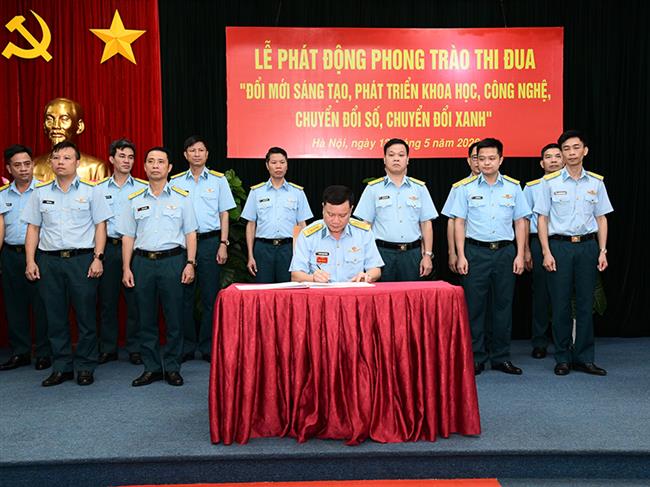 cuc-chinh-tri-quan-chung-pk-kq-phat-dong-phong-trao-thi-dua-“doi-moi-sang-tao-phat-trien-khoa-hoc-cong-nghe-chuyen-doi-so-chuyen-doi-xanh”