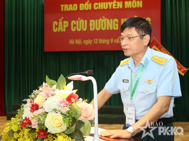 cuc-hau-can-ky-thuat-quan-chung-phong-khong-khong-quan-to-chuc-hoi-nghi-trao-doi-chuyen-mon-cap-cuu-duong-khong