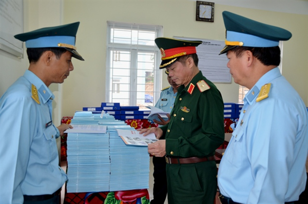 cuc-quan-huan-bo-tong-tham-muu-kiem-tra-cong-tac-chuan-bi-huan-luyen-tai-su-doan-375