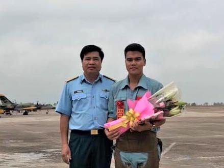 da-thanh-dong-chi-chung-cau-quan-hanh
