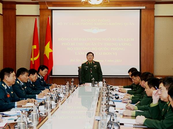 dai-tuong-ngo-xuan-lich-lam-viec-tai-quan-chung-phong-khong-khong-quan