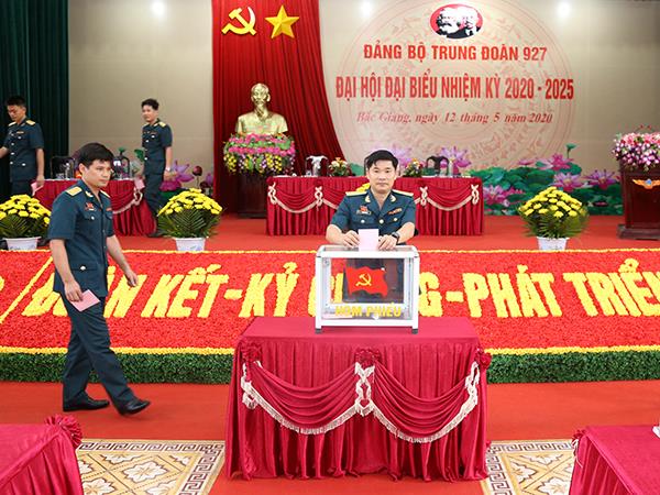 dang-bo-trung-doan-927-to-chuc-dai-hoi-dai-bieu-nhiem-ky-2020-2025