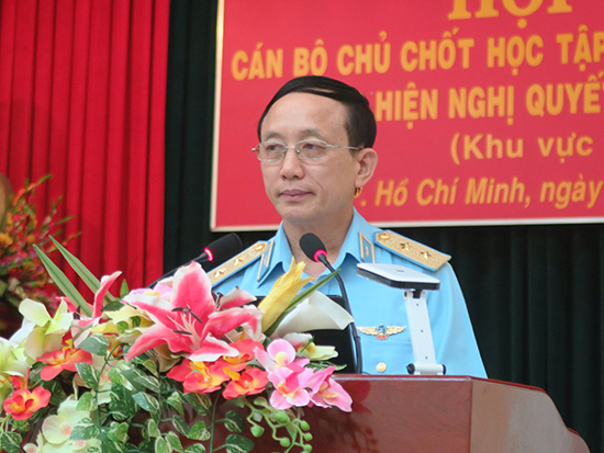 dang-uy-quan-chung-phong-khong-khong-quan-quan-triet-thuc-hien-nghi-quyet-dai-hoi-xii-cua-dang-cho-can-bo-chu-chot-cac-don-vi-khu-vuc-mien-nam