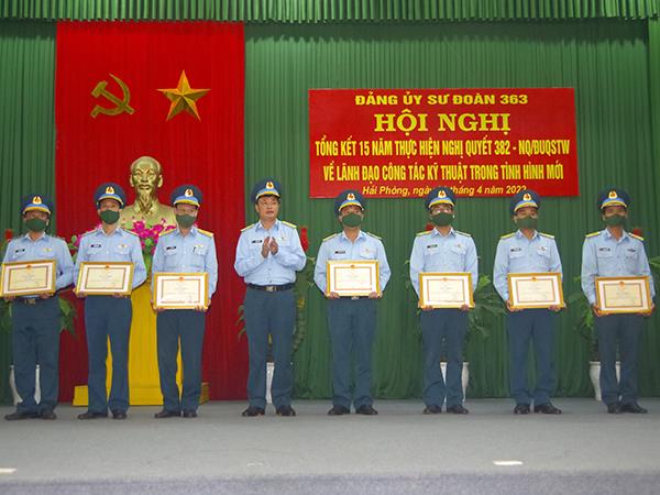 dang-uy-su-doan-363-tong-ket-15-nam-thuc-hien-nghi-quyet-382-ve-lanh-dao-cong-tac-ky-thuat-trong-tinh-hinh-moi