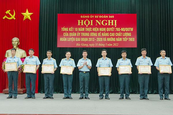 dang-uy-su-doan-365-tong-ket-10-nam-thuc-hien-nghi-quyet-765-nq-qutw-cua-quan-uy-trung-uong
