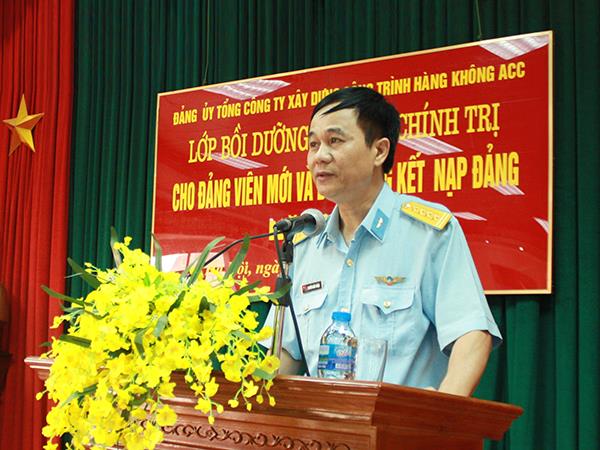 dang-uy-tong-cong-ty-acc-to-chuc-lop-boi-duong-ly-luan-chinh-tri-cho-dang-vien-moi-va-doi-tuong-ket-nap-dang-nam-2019