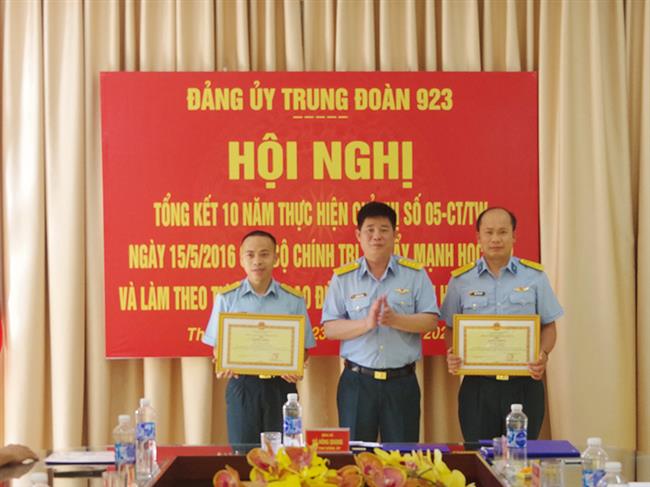 dang-uy-trung-doan-923-tong-ket-10-nam-thuc-hien-chi-thi-05-cua-bo-chinh-tri