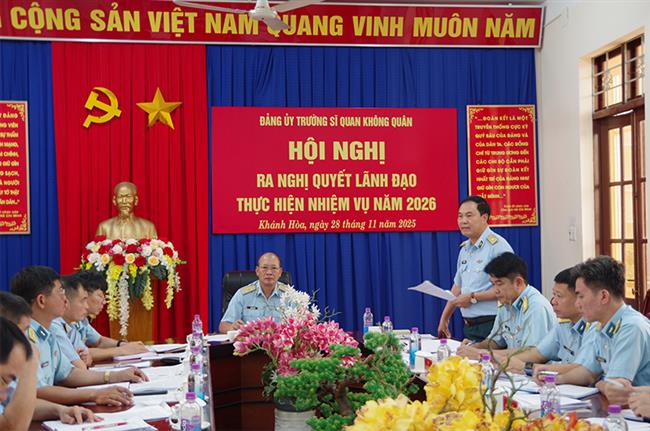 dang-uy-truong-si-quan-khong-quan-ra-nghi-quyet-lanh-dao-thuc-hien-nhiem-vu-nam-2026