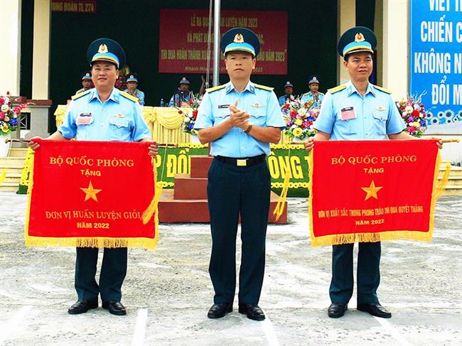 day-manh-thi-dua-tao-dong-luc-hoan-thanh-tot-nhiem-vu