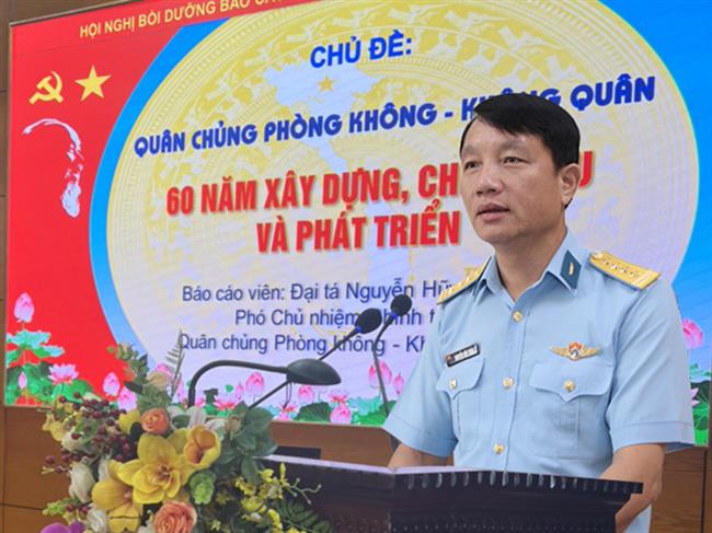 day-manh-tuyen-truyen-60-nam-truyen-thong-quan-chung-phong-khong-khong-quan-tai-cac-co-quan-don-vi-trong-toan-quan