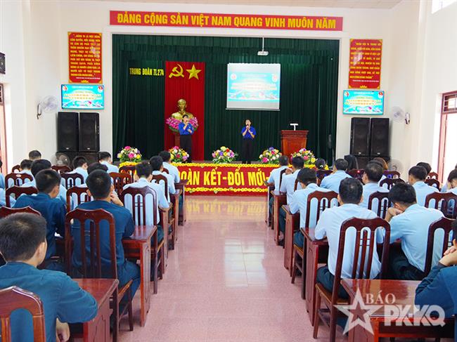 doan-co-so-trung-doan-274-pho-bien-giao-duc-phap-luat-cho-doan-vien-thanh-nien