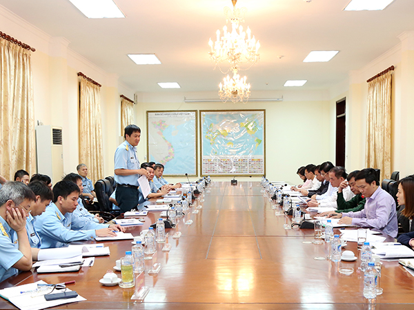 doan-cong-tac-uy-ban-tai-chinh-ngan-sach-cua-quoc-hoi-lam-viec-voi-quan-chung-pk-kq