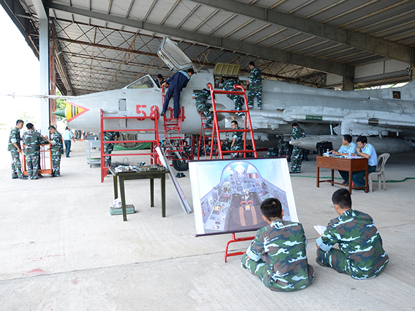 doi-moi-chuong-trinh-quy-trinh-dao-tao-phi-cong-quan-su-la-can-thiet
