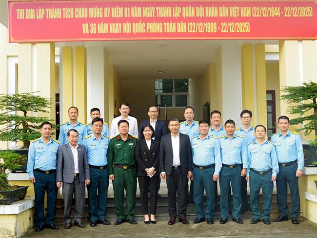 dong-chi-pho-chu-tich-ubnd-tp-da-nang-tham-su-doan-khong-quan-372