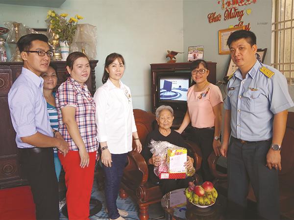 gan-dan-qua-nhung-viec-lam-tinh-nghia