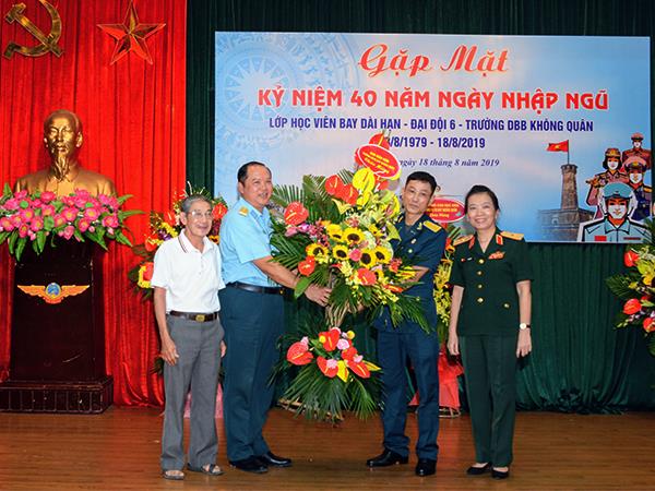 gap-mat-ky-niem-40-nam-ngay-nhap-ngu-lop-hoc-vien-bay-dai-han-dau-tien