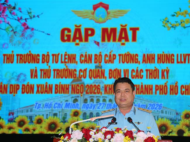gap-mat-thu-truong-bo-tu-lenh-va-can-bo-quan-chung-pk-kq-cac-thoi-ky-nhan-dip-don-xuan-binh-ngo-2026-khu-vuc-tp-ho-chi-minh