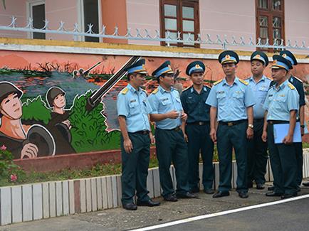 giao-duc-bang-truc-quan-o-trung-doan-290