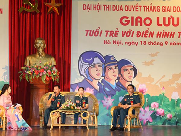 giao-luu-“tuoi-tre-voi-dien-hinh-tien-tien”