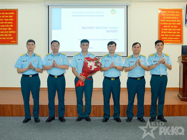 hoc-vien-phong-khong-khong-quan-danh-gia-toan-dien-chat-luong-dao-tao-trinh-do-thac-si-nghe-thuat-quan-su-khoa-28b