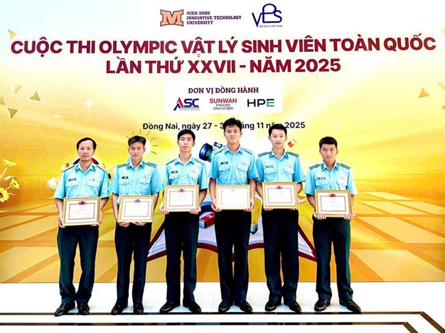hoc-vien-phong-khong-khong-quan-doat-giai-ba-toan-doan-cuoc-thi-olympic-vat-ly-sinh-vien-toan-quoc-lan-thu-xxvii