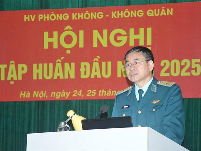 hoc-vien-phong-khong-khong-quan-khai-mac-tap-huan-can-bo-dau-nam-2025