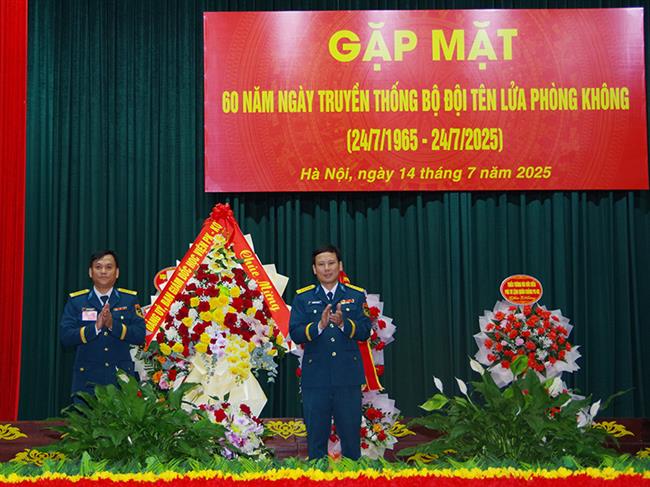 hoc-vien-phong-khong-khong-quan-to-chuc-gap-mat-ky-niem-60-nam-ngay-truyen-thong-bo-doi-ten-lua