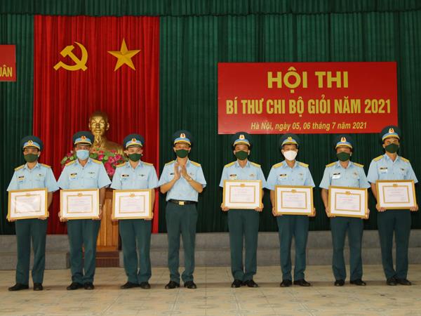 hoc-vien-phong-khong-khong-quan-to-chuc-hoi-thi-bi-thu-chi-bo-gioi-nam-2021