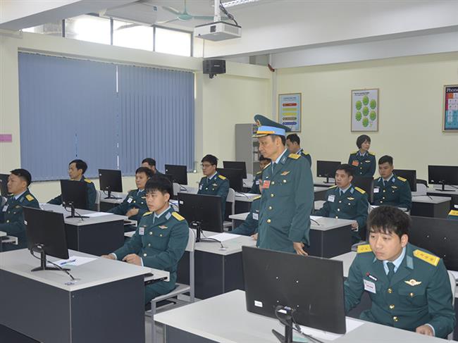hoc-vien-phong-khong-khong-quan-to-chuc-hoi-thi-can-bo-giang-day-chinh-tri-va-bao-cao-vien-gioi-nam-2026