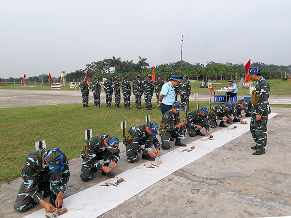 hoi-thao-chien-si-moi-o-su-doan-361-tan-binh-khang-dinh-minh