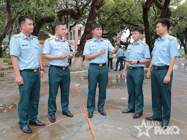 trung-doan-910-khang-dinh-chat-luong-huan-luyen-lam-chu-may-bay-l-39ng
